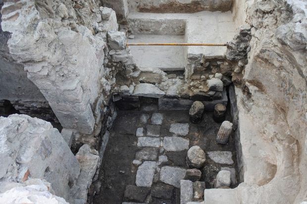 ​Νέα αρχαιολογικά στοιχεία για την τοπογραφία του Μεσαιωνικού Κάστρου της Μυτιλήνης