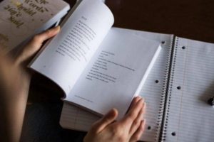«Ρήματα και Μετοχές» Γραμματική της Νεοελληνικής Γλώσσας-Βασικοί Ορθογραφικοί Κανόνες