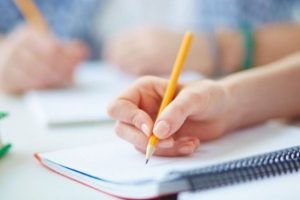 Διαγώνισμα Προσομοίωσης στη Θεωρία της Νεοελληνικής Γλώσσας Γ΄ Λυκείου